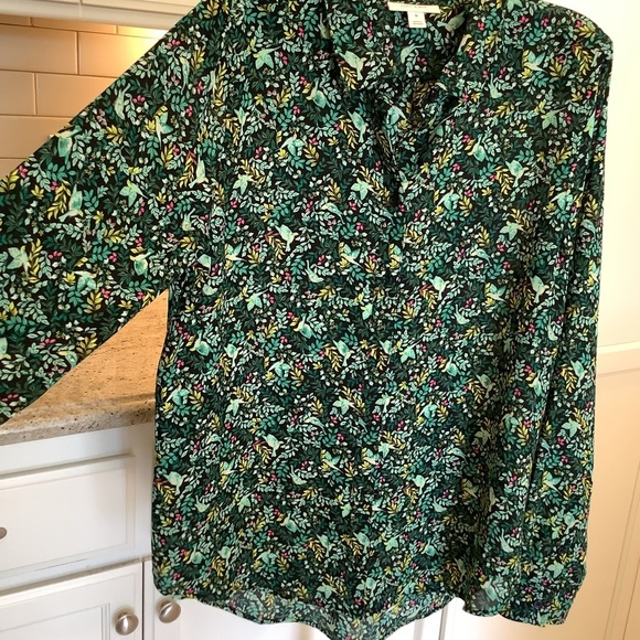 On 34th Green Black Leaf & Bird Print Button Down Size Medium - Picture 5 of 7